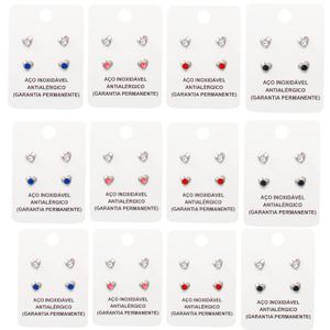 JOIA EM AÇO INOXIDÁVEL - PACOTE COM 12 CARTELAS DE 2 PARES DE BRINCOS CORAÇÃO COM STRASS